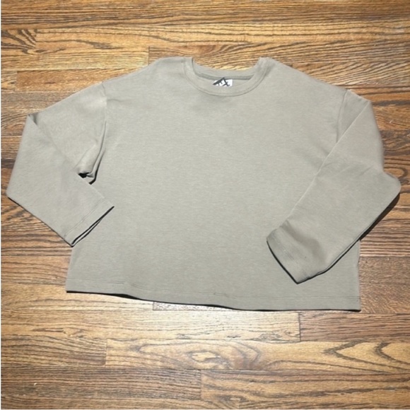 Tops - Long Sleeve Oversized Top - New